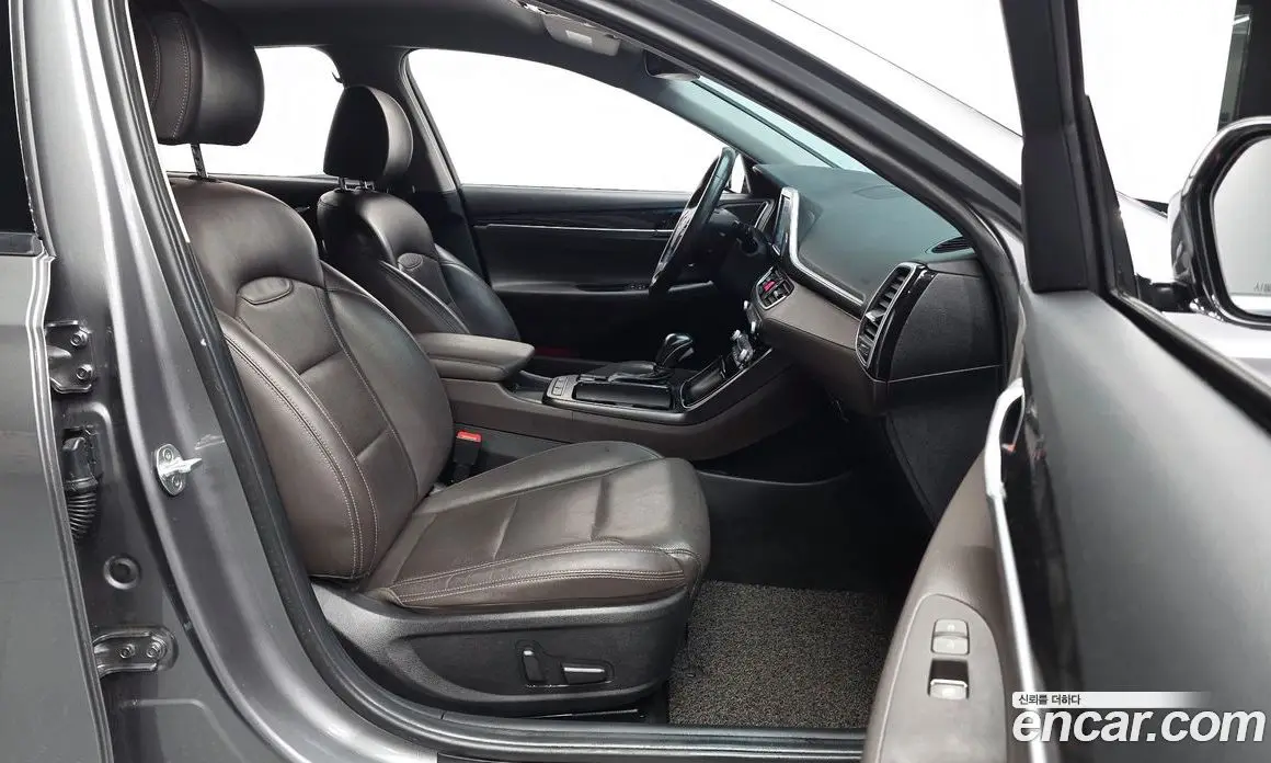 Hyundai Grandeur 2017 2.4 автомат (гидро), фото 17