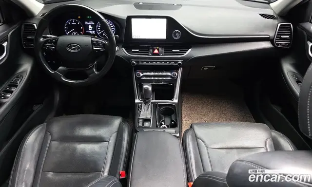 Hyundai Grandeur 2017 2.2 автомат (гидро), миниатюра 7