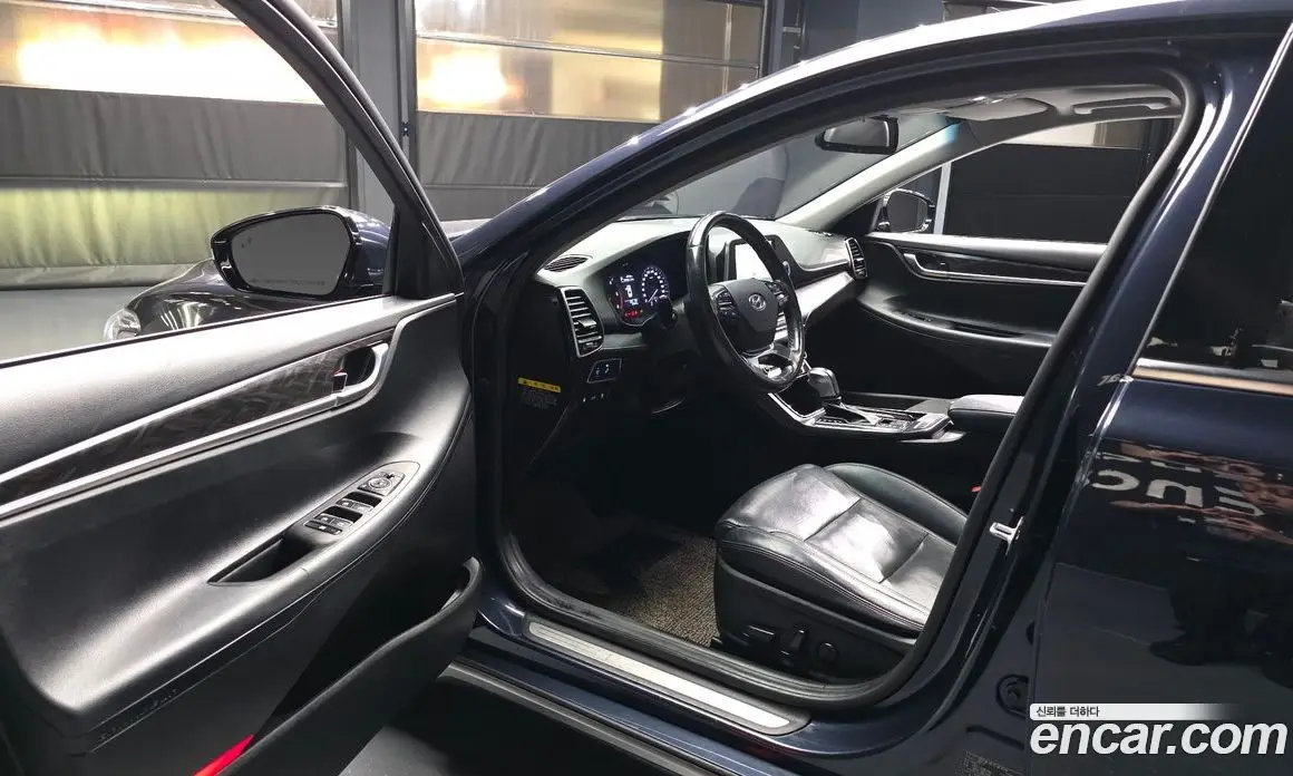Hyundai Grandeur 2017 2.2 автомат (гидро), фото 10