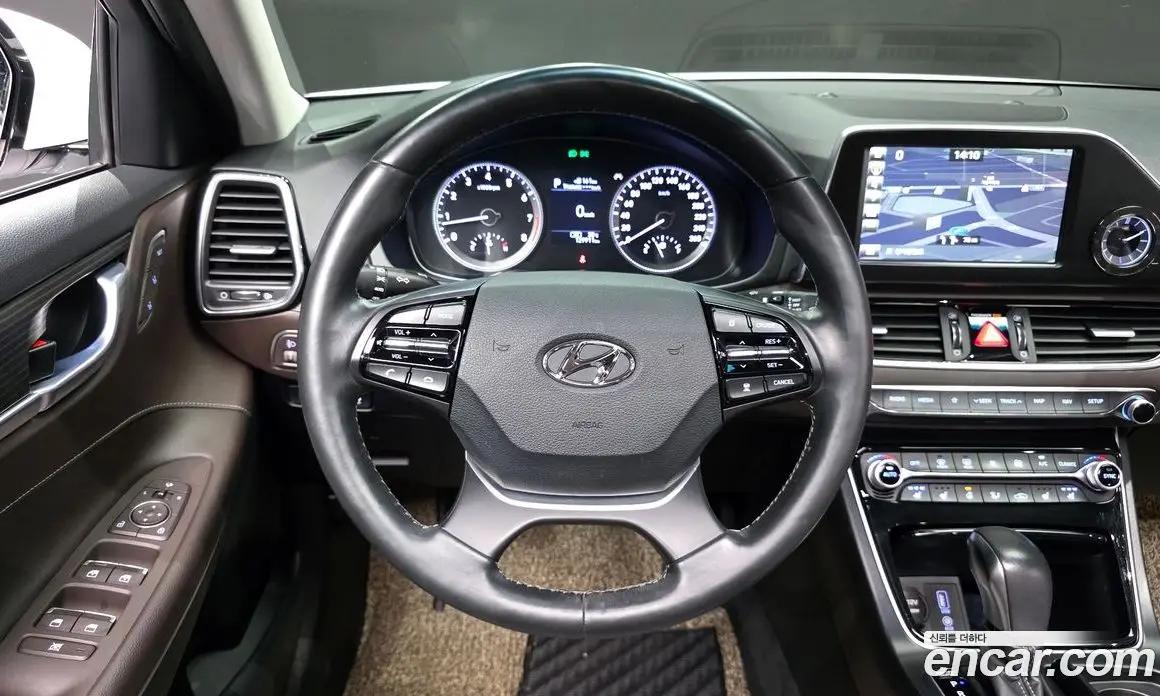 Hyundai Grandeur 2017 2.4 автомат (гидро), фото 12