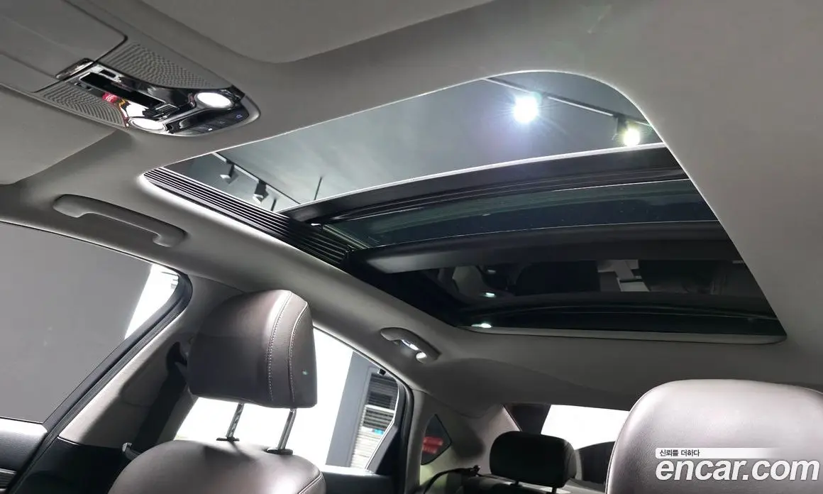 Hyundai Grandeur 2017 2.4 автомат (гидро), фото 19