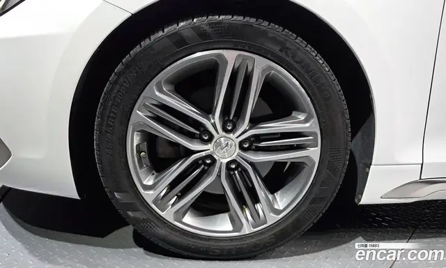 Hyundai Grandeur 2017 2.4 автомат (гидро), миниатюра 5