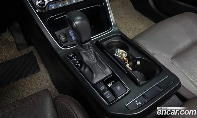 Hyundai Grandeur 2017 2.4 автомат (гидро), миниатюра 9