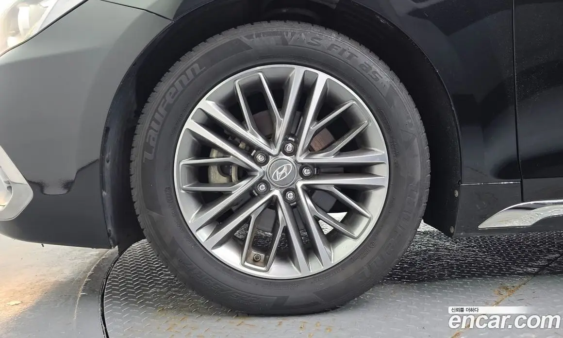 Hyundai Grandeur 2017 3.0 автомат (гидро), фото 5 Hyundai Grandeur 2017 3.0 автомат (гидро), фото 5