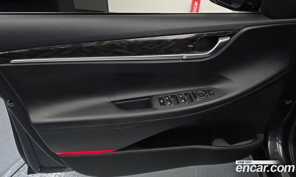 Hyundai Grandeur 2018 2.4 автомат (гидро), фото 14