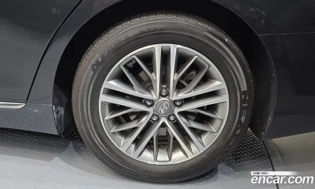 Hyundai Grandeur 2018 2.4 автомат (гидро), миниатюра 7