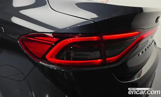 Hyundai Grandeur 2018 2.4 автомат (гидро), миниатюра 9