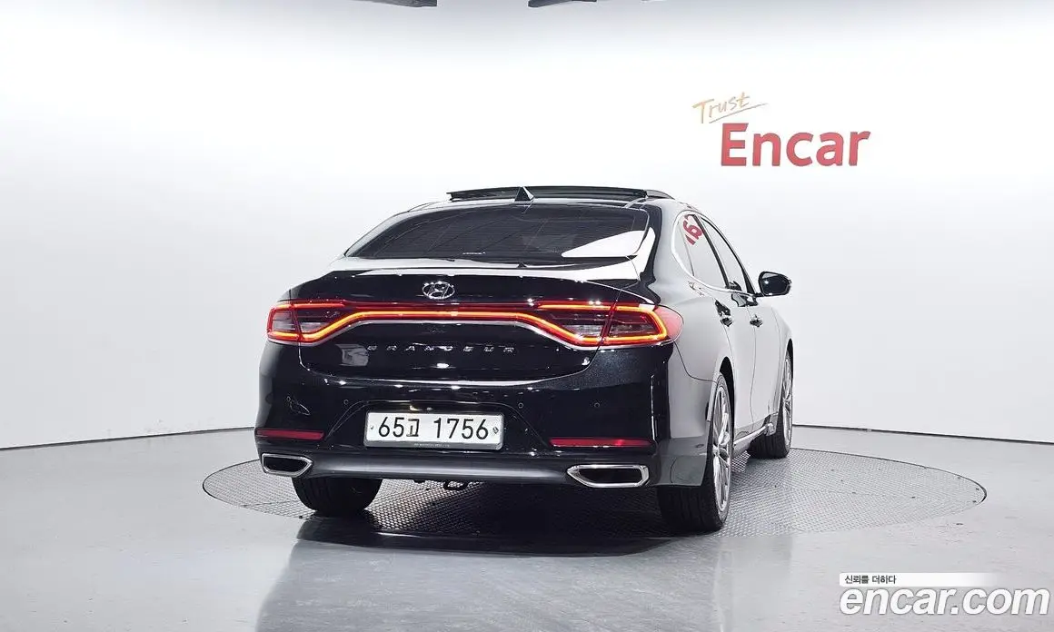 Hyundai Grandeur 2018 2.4 автомат (гидро), фото 3