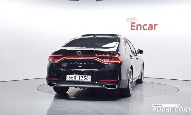 Hyundai Grandeur 2018 2.4 автомат (гидро), миниатюра 3