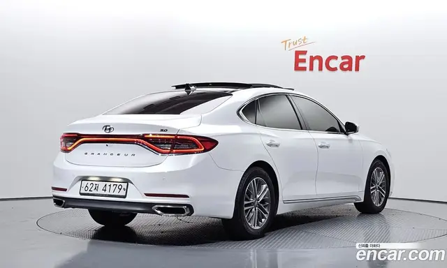 Hyundai Grandeur 2018 2.4 автомат (гидро), миниатюра 2