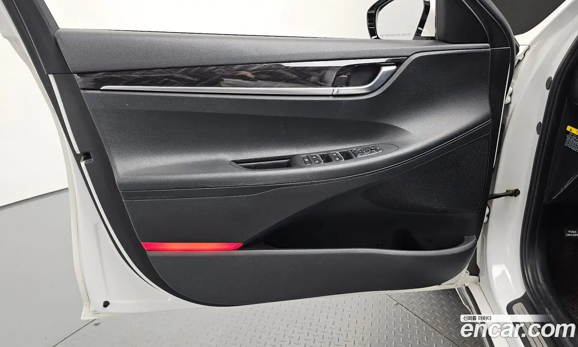 Hyundai Grandeur 2018 2.4 автомат (гидро), фото 14