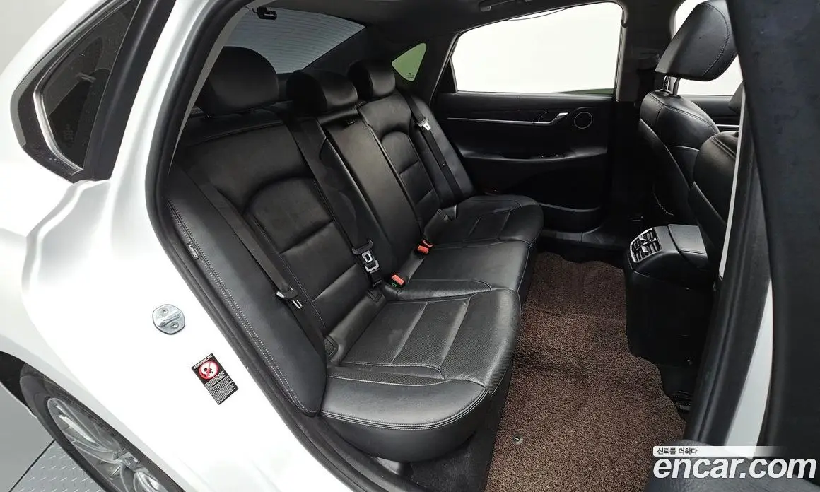 Hyundai Grandeur 2018 2.4 автомат (гидро), фото 17