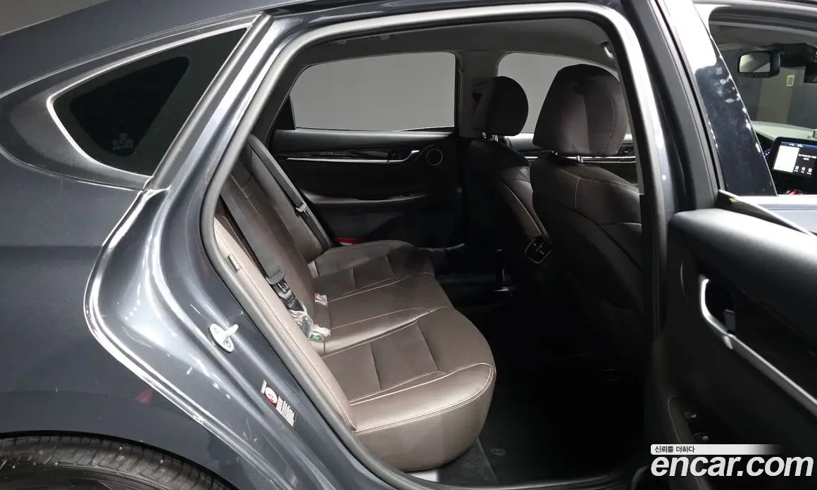 Hyundai Grandeur 2018 2.4 автомат (гидро), фото 12
