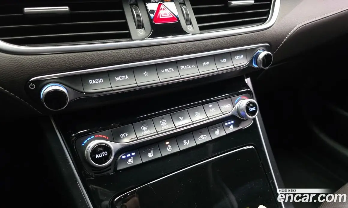 Hyundai Grandeur 2018 2.4 автомат (гидро), фото 16