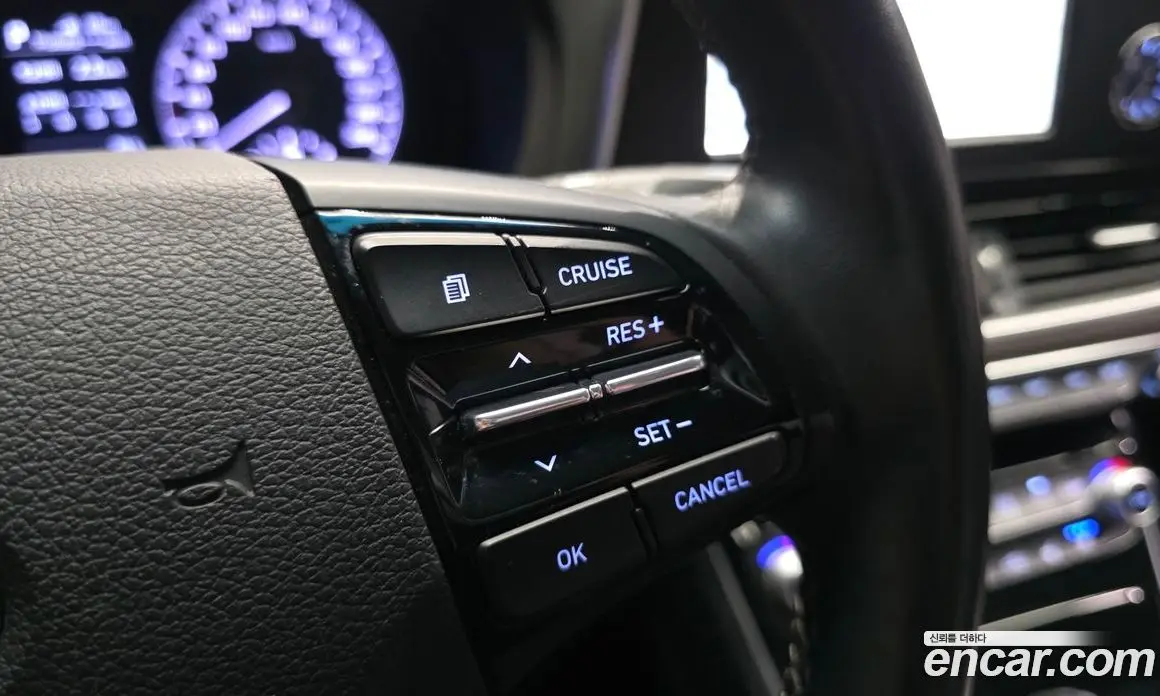 Hyundai Grandeur 2018 2.4 автомат (гидро), фото 18