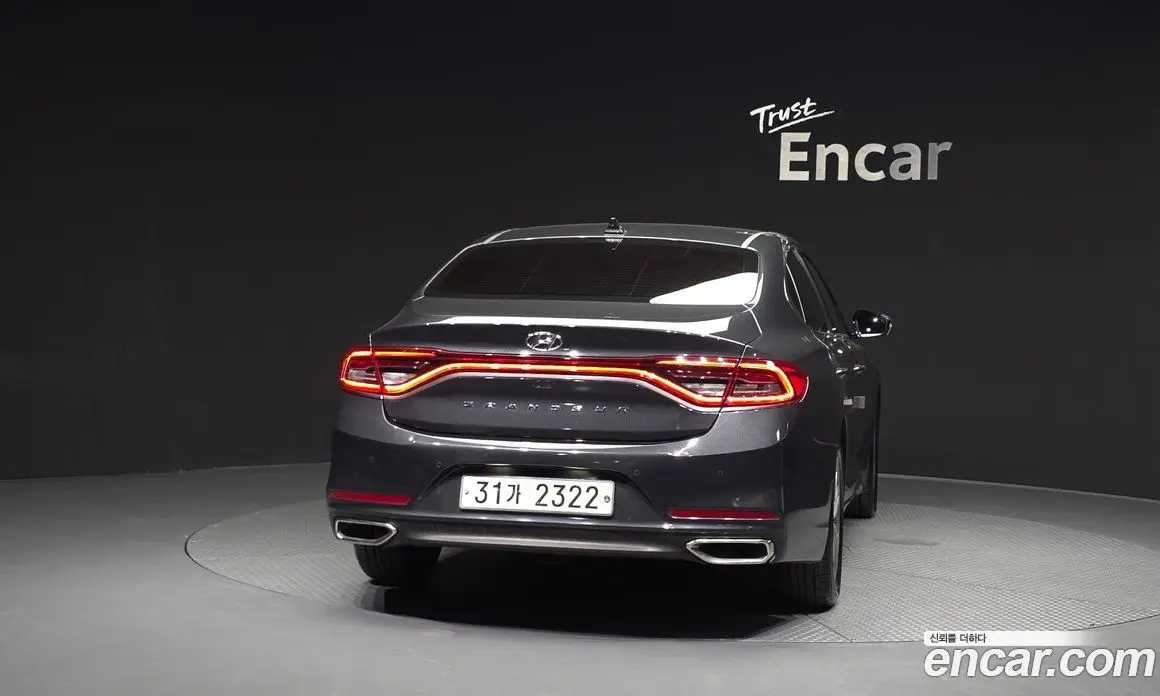 Hyundai Grandeur 2018 2.4 автомат (гидро), фото 4