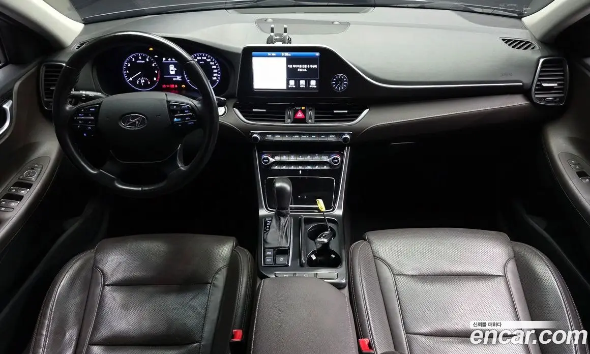 Hyundai Grandeur 2018 2.4 автомат (гидро), фото 7