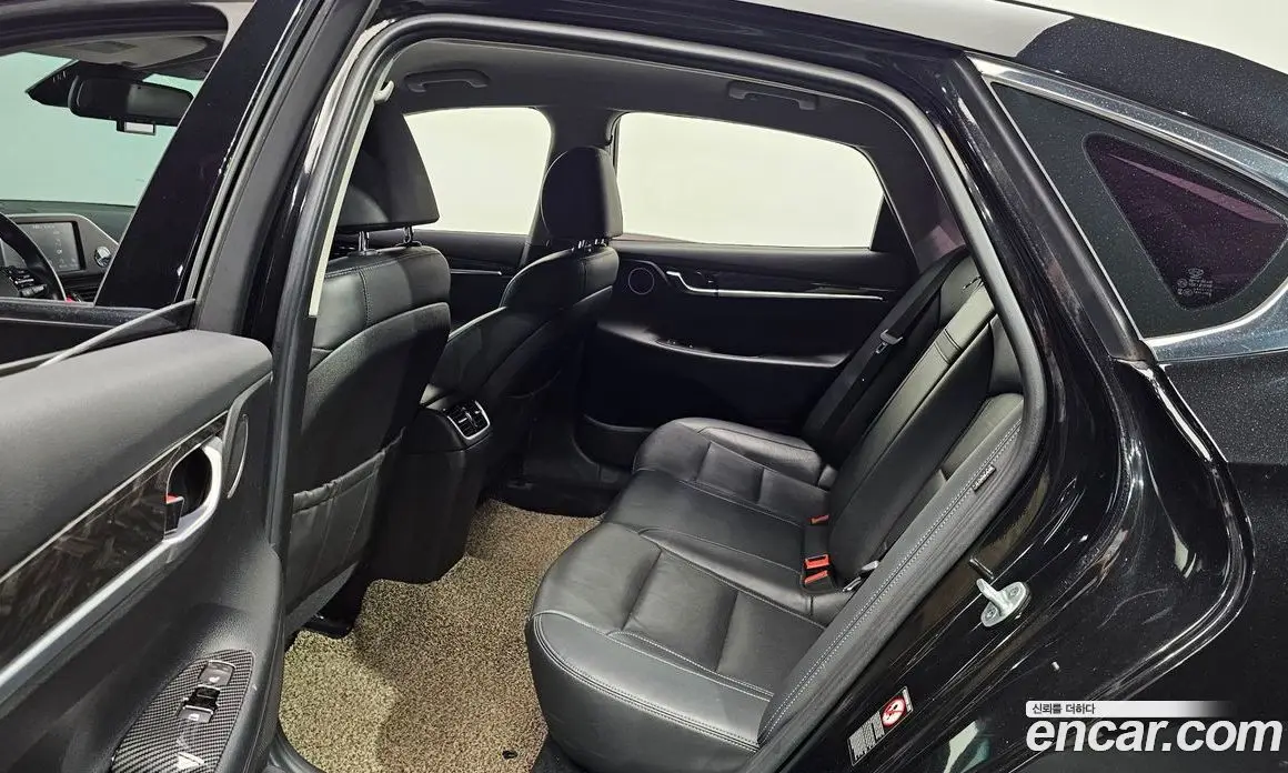 Hyundai Grandeur 2018 2.2 автомат (гидро), фото 18