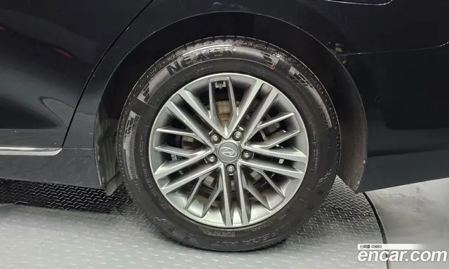 Hyundai Grandeur 2018 2.2 автомат (гидро), миниатюра 7