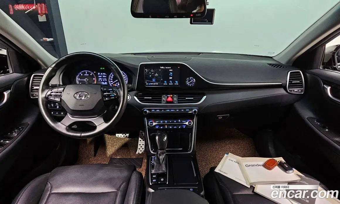 Hyundai Grandeur 2018 2.2 автомат (гидро), фото 10
