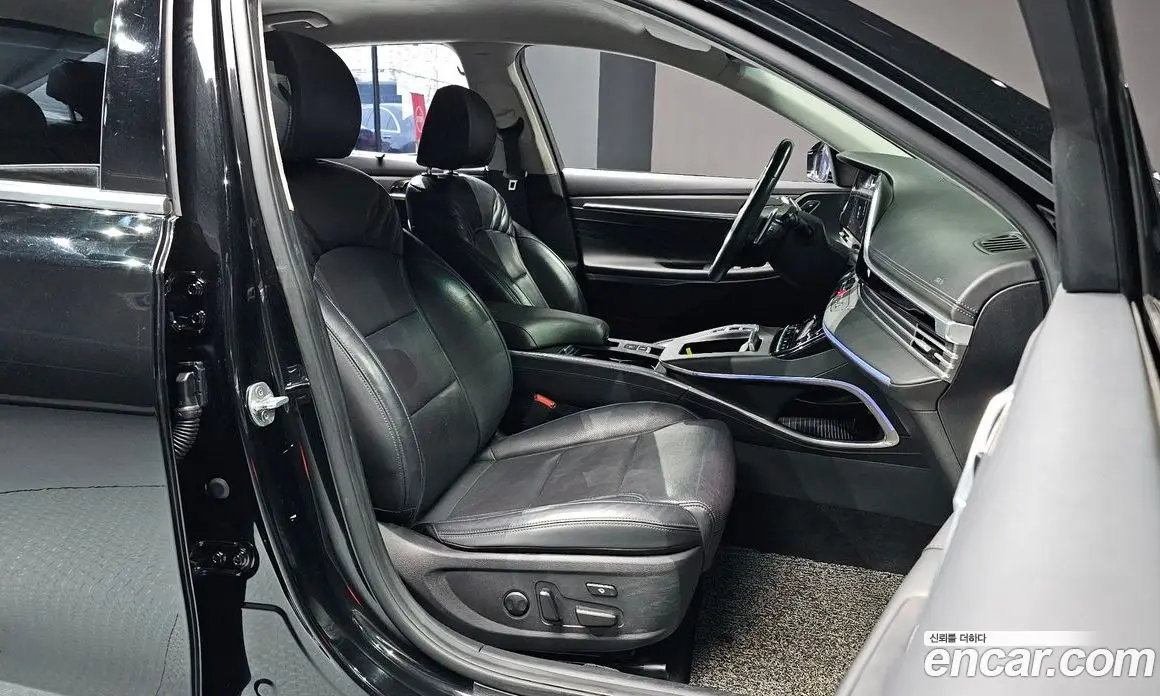 Hyundai Grandeur 2020 2.5 автомат (гидро), фото 10 Hyundai Grandeur 2020 2.5 автомат (гидро), фото 10