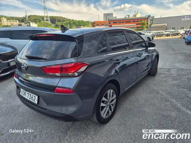 Hyundai i30 2018 1.6 автомат (гидро), миниатюра 2 Hyundai i30 2018 1.6 автомат (гидро), миниатюра 2