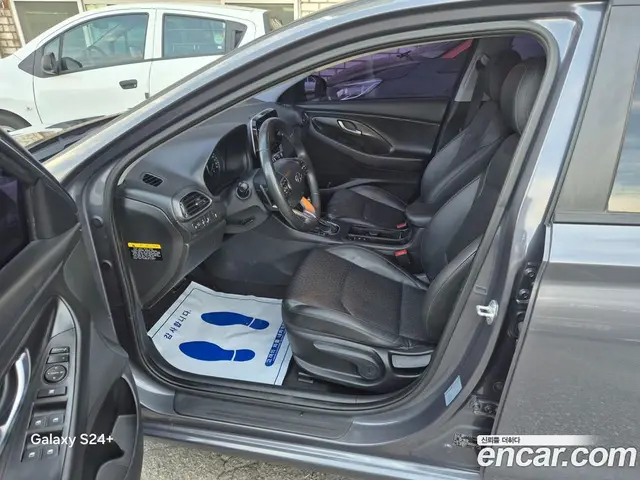 Hyundai i30 2018 1.6 автомат (гидро), миниатюра 8 Hyundai i30 2018 1.6 автомат (гидро), миниатюра 8
