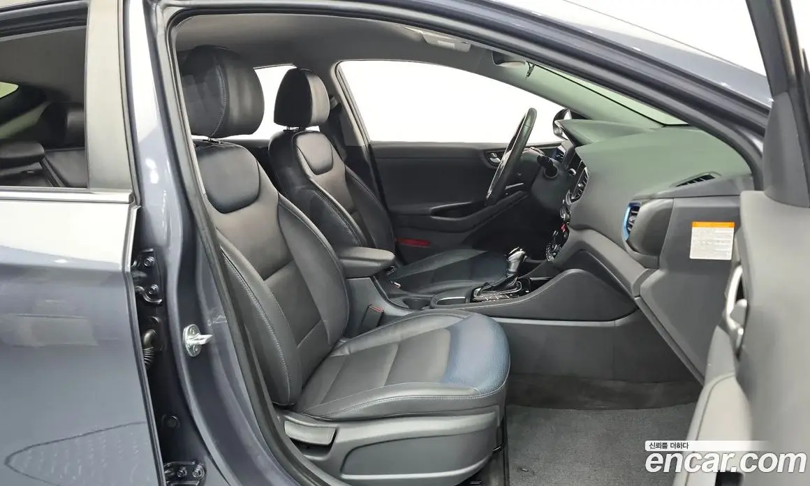 Hyundai Ioniq 2018 1.6 автомат (гидро), фото 11