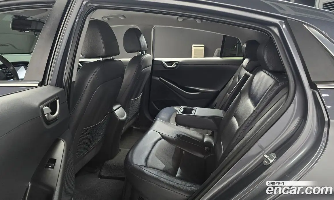 Hyundai Ioniq 2018 1.6 автомат (гидро), фото 12