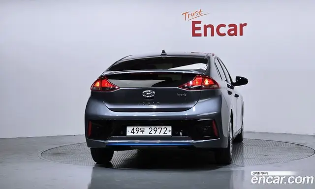 Hyundai Ioniq 2018 1.6 автомат (гидро), миниатюра 4