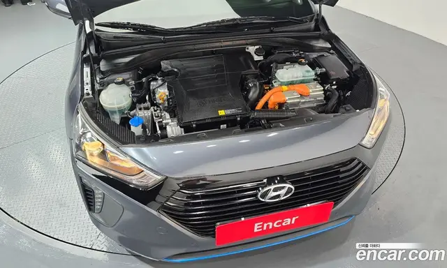 Hyundai Ioniq 2018 1.6 автомат (гидро), миниатюра 6