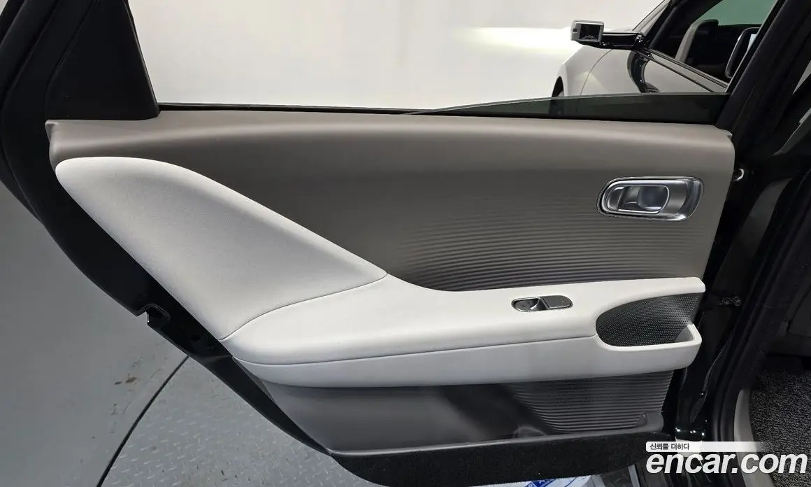 Hyundai Ioniq 6 2023 0.1 автомат (гидро), фото 14 Hyundai Ioniq 6 2023 0.1 автомат (гидро), фото 14