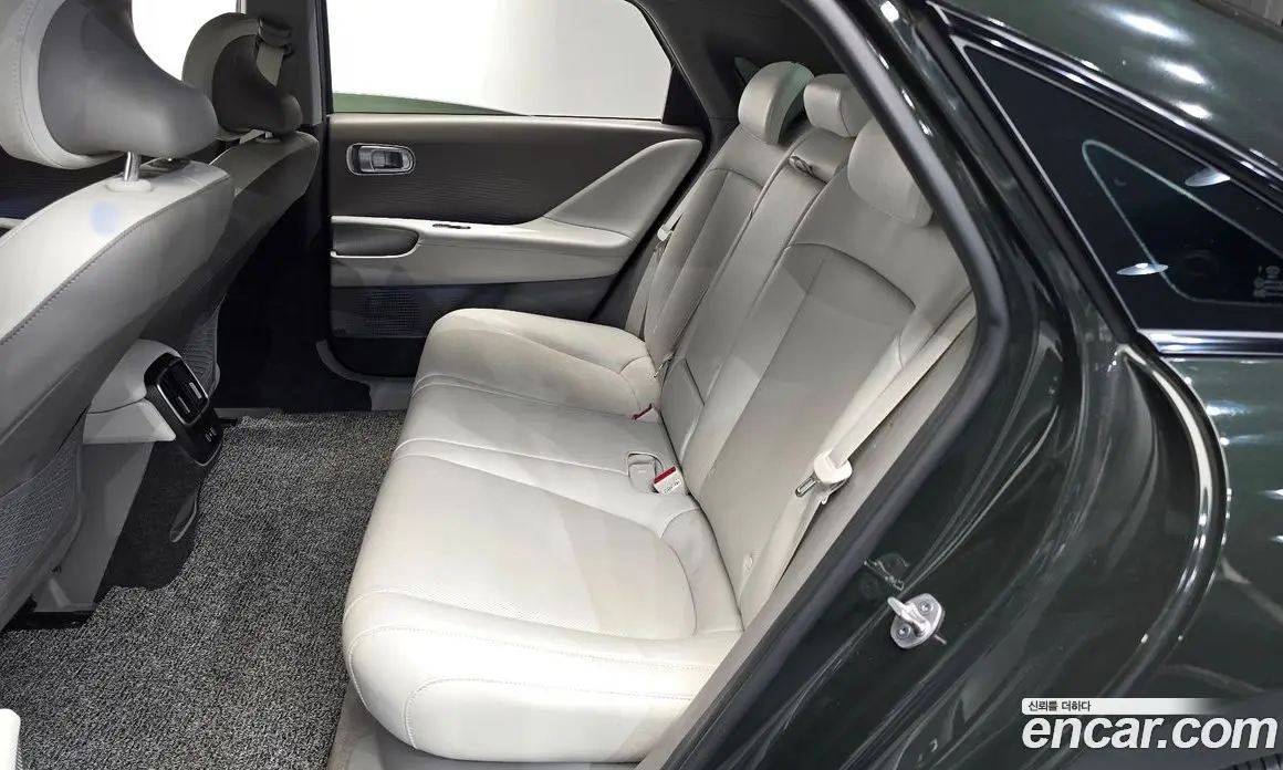 Hyundai Ioniq 6 2023 0.1 автомат (гидро), фото 16 Hyundai Ioniq 6 2023 0.1 автомат (гидро), фото 16