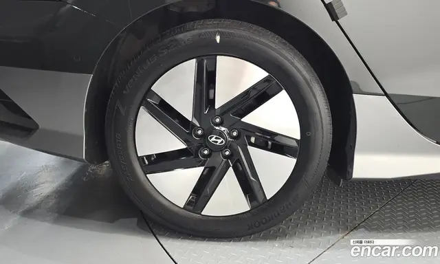 Hyundai Ioniq 6 2023 0.1 автомат (гидро), миниатюра 4 Hyundai Ioniq 6 2023 0.1 автомат (гидро), миниатюра 4
