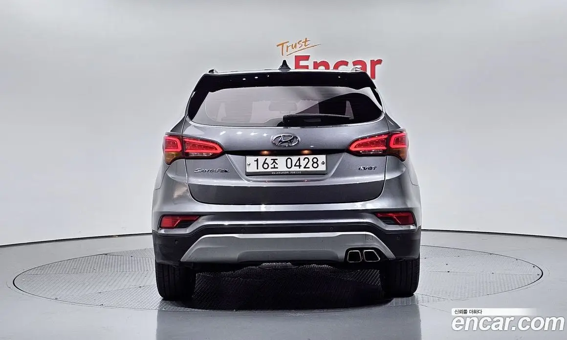Hyundai Santa Fe 2016 2.2 автомат (гидро), фото 4 Hyundai Santa Fe 2016 2.2 автомат (гидро), фото 4