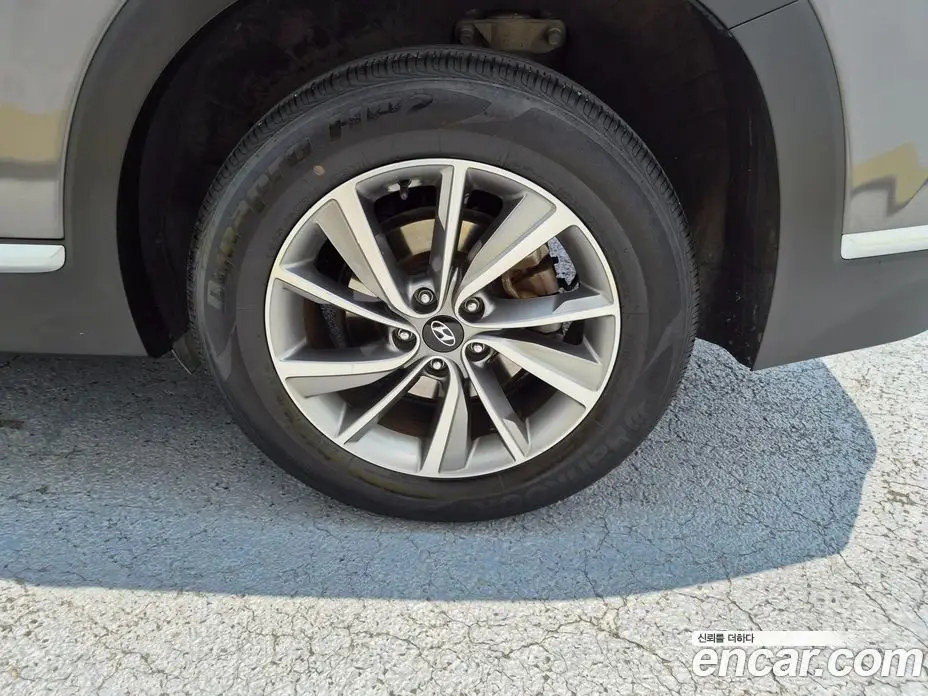 Hyundai Santa Fe 2020 2.0 автомат (гидро), фото 5