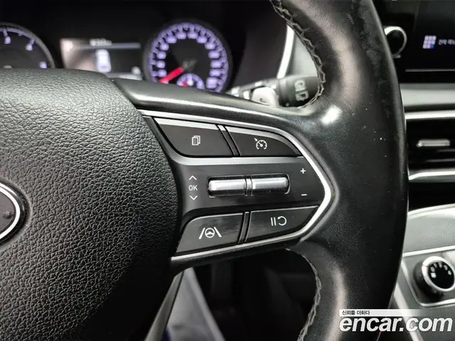 Hyundai Santa Fe 2021 2.2 автомат (гидро), миниатюра 7 Hyundai Santa Fe 2021 2.2 автомат (гидро), миниатюра 7