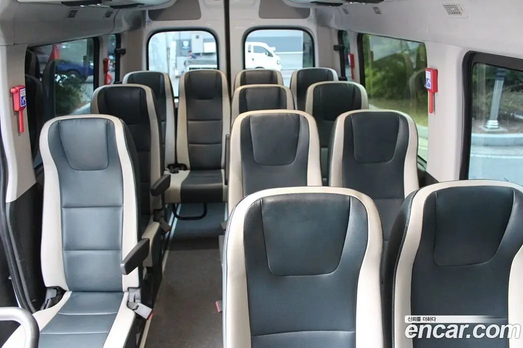 Hyundai Solati 2017 2.5 автомат (гидро), фото 16
