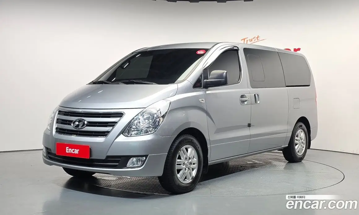 Hyundai Starex 2017 2.5 автомат (гидро), фото 1 Hyundai Starex 2017 2.5 автомат (гидро), фото 1