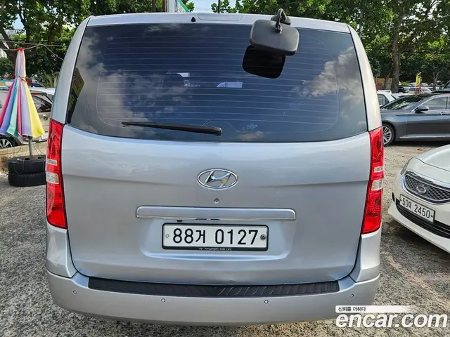 Hyundai Starex 2017 2.5 автомат (гидро), миниатюра 2 Hyundai Starex 2017 2.5 автомат (гидро), миниатюра 2