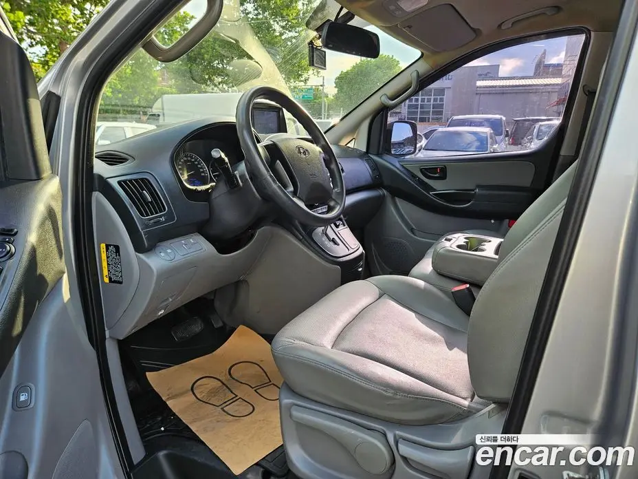 Hyundai Starex 2017 2.5 автомат (гидро), фото 15 Hyundai Starex 2017 2.5 автомат (гидро), фото 15