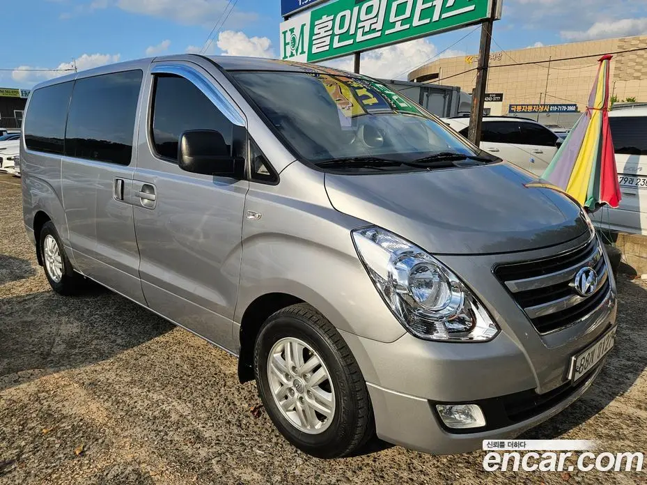 Hyundai Starex 2017 2.5 автомат (гидро), фото 19 Hyundai Starex 2017 2.5 автомат (гидро), фото 19