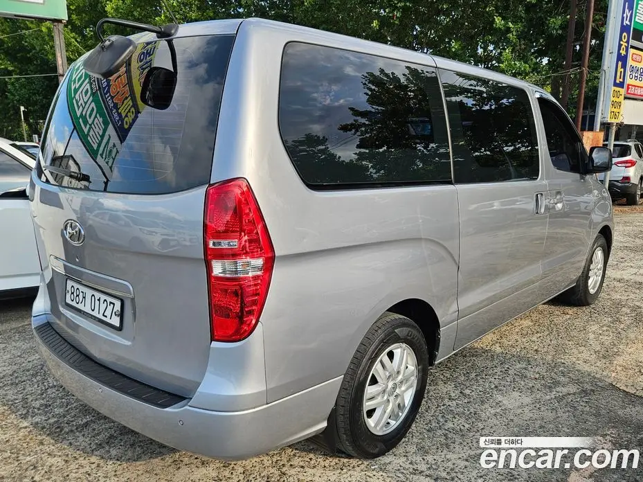 Hyundai Starex 2017 2.5 автомат (гидро), фото 20 Hyundai Starex 2017 2.5 автомат (гидро), фото 20