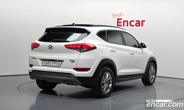 Hyundai Tucson 2015 2.0 автомат (гидро), миниатюра 2