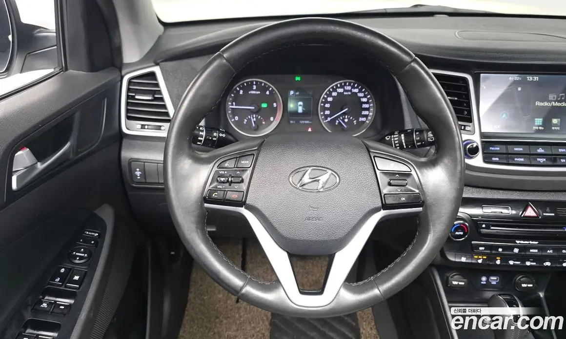 Hyundai Tucson 2015 2.0 автомат (гидро), фото 13