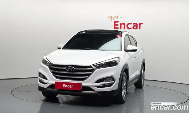 Hyundai Tucson 2015 2.0 автомат (гидро), миниатюра 3