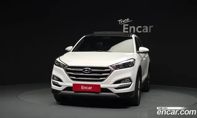 Hyundai Tucson 2015 2.0 автомат (гидро), миниатюра 3