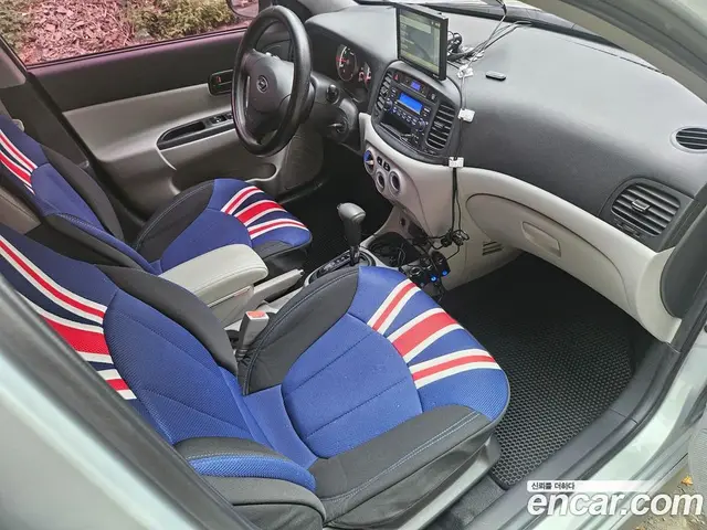 Hyundai Verna 2009 1.4 автомат (гидро), миниатюра 11