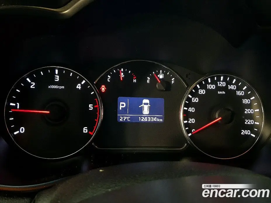 Kia Carens 2014 1.7 автомат (гидро), фото 7 Kia Carens 2014 1.7 автомат (гидро), фото 7