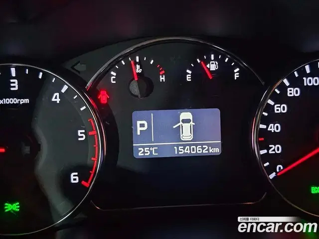 Kia Carens 2016 1.7 автомат (гидро), миниатюра 12